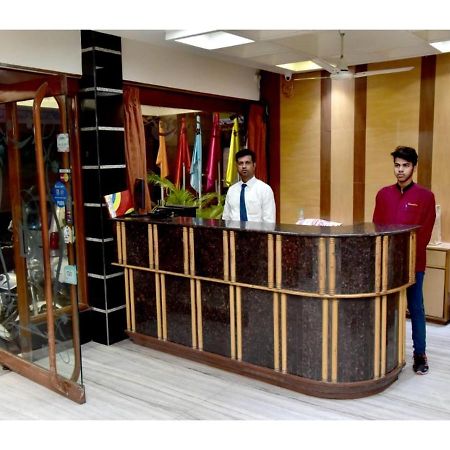 Hotel Dwarka, Nagpur Ngoại thất bức ảnh