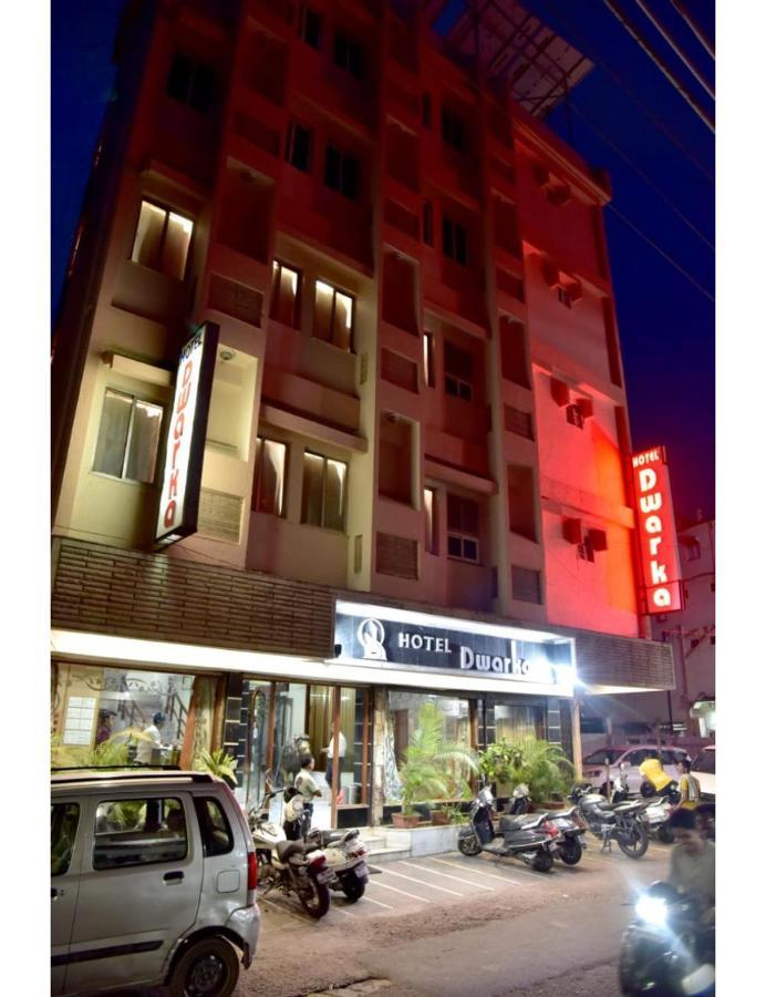 Hotel Dwarka, Nagpur Ngoại thất bức ảnh